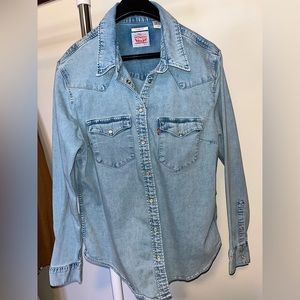Levi’s Denim Shirt Size Large